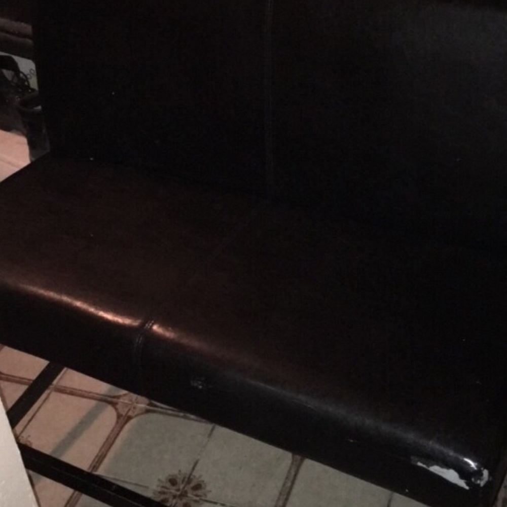 Leather chair, fits 2 adults or 3-4 children